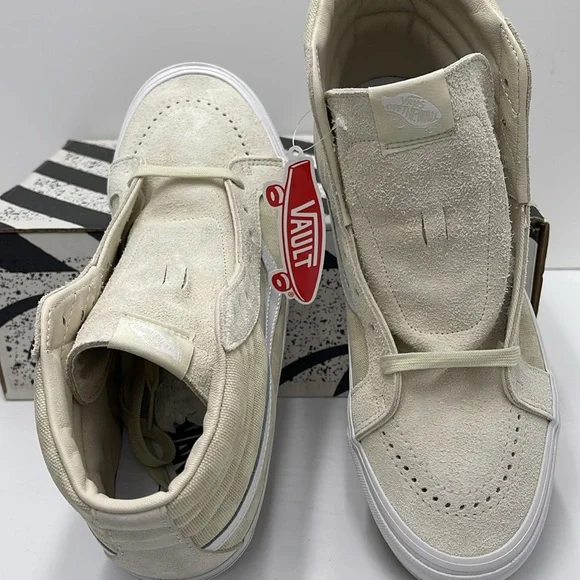 Vans Men’s 0g Sk8-Hi Lx Vault Checkerboard Vintag
VN0A4BVB0VW 
Sneakers - Picture 12 of 16